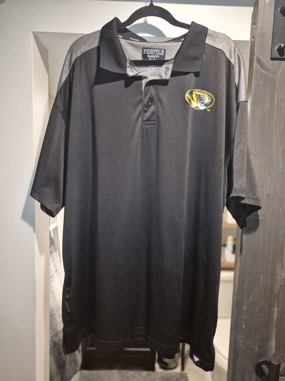 Fanatics Black Polo with Gray Shoulder Panels and Yellow Logo 4XL
